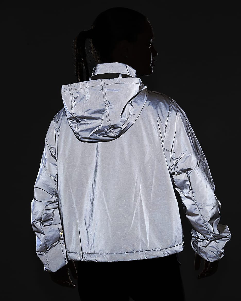 Nike Running Division Women s Therma FIT Reflective Design Running Jacket